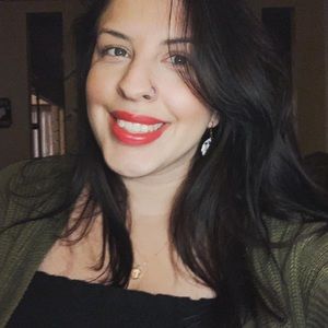 Meet your Posher, Marisa